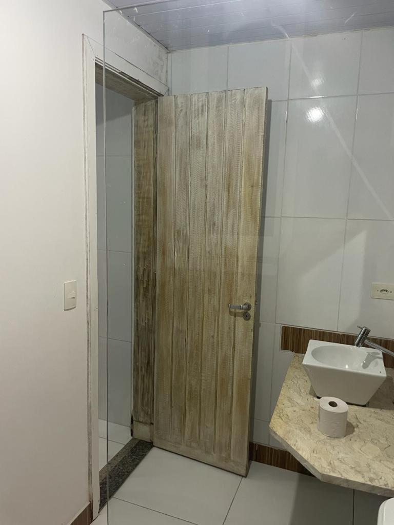 Suites Lesther Ubatuba Dış mekan fotoğraf